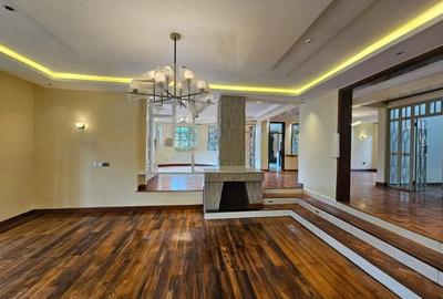 5 Bed House with En Suite at Nyari