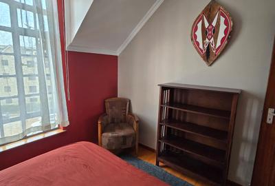 2 Bed Apartment in Ridgeways - 3