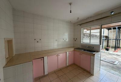 4 Bed House with En Suite in South C - 3