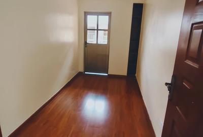 5 Bed Townhouse with En Suite at Chalbi - 3