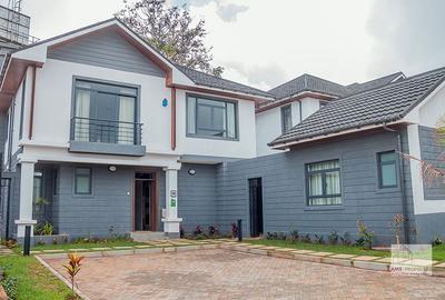 4 Bed House with En Suite in Kiambu Road