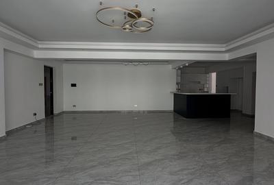 5 Bed Apartment with En Suite at Valley Arcade - 3