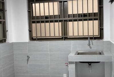 3 Bed Apartment with En Suite in Lavington - 4