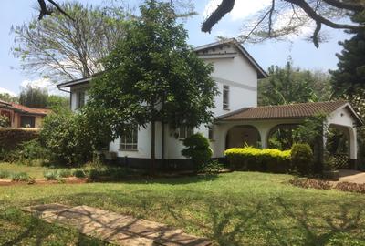 4 Bed House with En Suite in Loresho