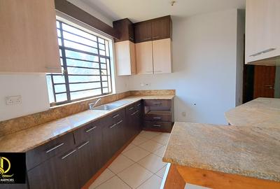 Furnished 3 Bed Apartment with En Suite at 4Th Parklands Road