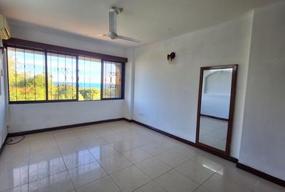 4 Bed Apartment with En Suite at Kaunda Avenue - 2