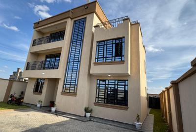 6 Bed Townhouse with En Suite at Bypass Corner