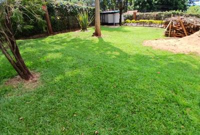 5 Bed House with En Suite in Runda - 2