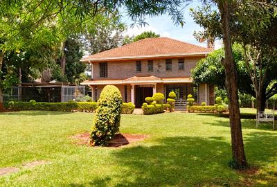 4 Bed House with En Suite at Runda