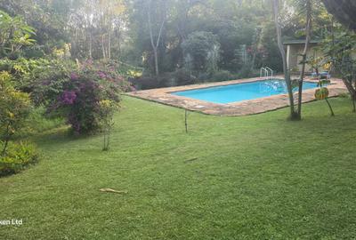 5 Bed House with En Suite at Windy Ridge - 3