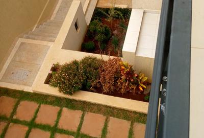 4 Bed Townhouse with En Suite at Membley Estate