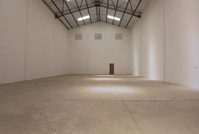 7,600 ft² Warehouse with Backup Generator in Mlolongo