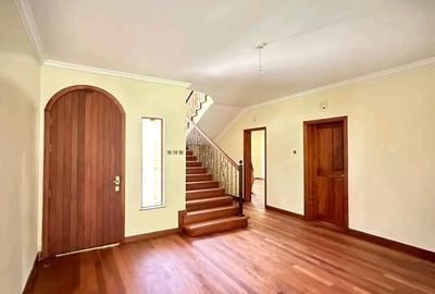 4 Bed Townhouse with En Suite in Lavington