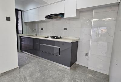 2 Bed Apartment with En Suite in Westlands Area - 4