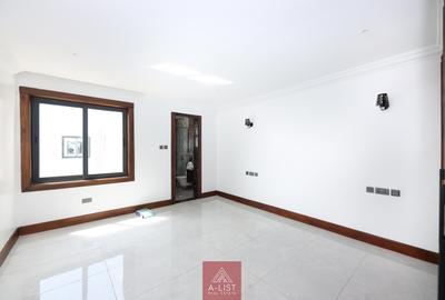 3 Bed Apartment with En Suite at Makueni - 4