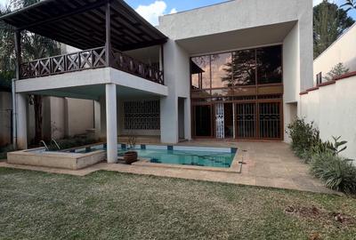 5 Bed Townhouse with En Suite at Lavington