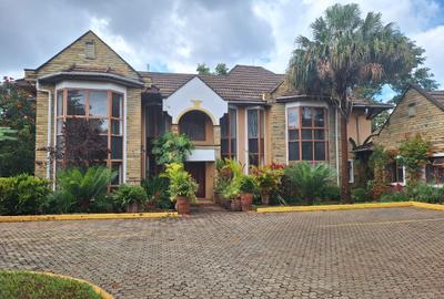 5 Bed Townhouse with En Suite in Runda