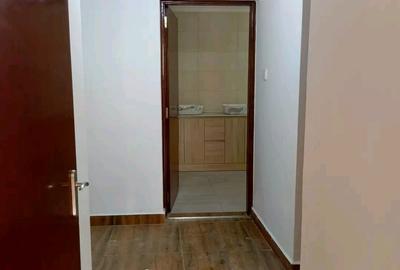 5 Bed House with En Suite in Rosslyn - 3