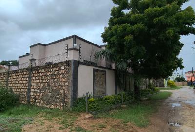 2 Bed Villa with En Suite at Utange - 3