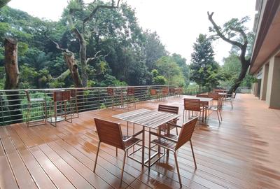 3 Bed Apartment with En Suite at 6Th Parklands Road