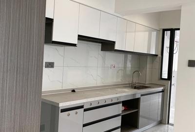 2 Bed Apartment with En Suite at Westlands Road - 4