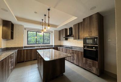 Serviced 4 Bed Apartment with En Suite in Kilimani - 3