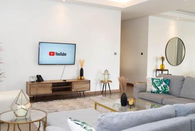 Furnished 4 Bed Apartment with En Suite in Spring Valley - 2