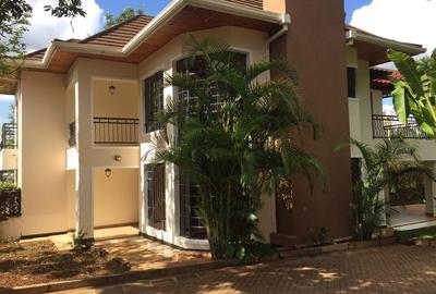 4 Bed House with En Suite in Kiambu Road