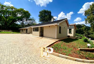 4 Bed House with En Suite at Loresho Crescent