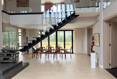 5 Bed Villa with En Suite in Runda - 4
