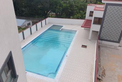 4 Bed Apartment with En Suite at Nyali