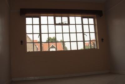 4 Bed Townhouse with En Suite at Westlands