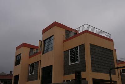 3 Bed Townhouse with En Suite in Ongata Rongai