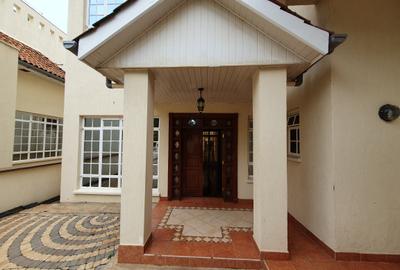 4 Bed House with En Suite at Kyuna Crescent - 2
