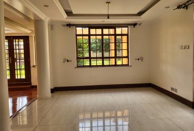 5 Bed House with En Suite in Runda - 4