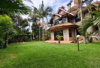 5 Bed Townhouse with En Suite at Lavington Green