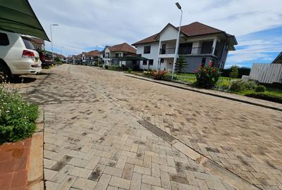 5 Bed House with En Suite in Kiambu Road