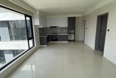 Serviced 2 Bed Apartment with En Suite in Westlands Area - 4