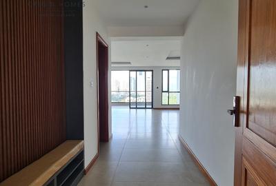 3 Bed Apartment with En Suite in Riverside - 3