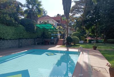 6 Bed House with En Suite at Near Muthaiga Golf Club Nairobi