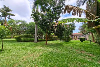 5 Bed House with En Suite in Runda - 3