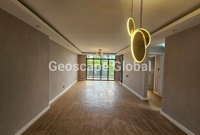 3 Bed Apartment with En Suite in Spring Valley