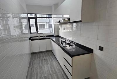 2 Bed Apartment with En Suite at Valley Arcade - 3