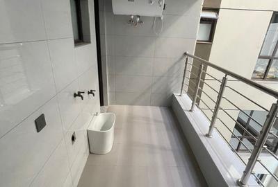 2 Bed Apartment with En Suite in Riverside - 4