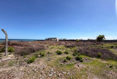2 ac Land at Watamu Beach- Seafront - 2