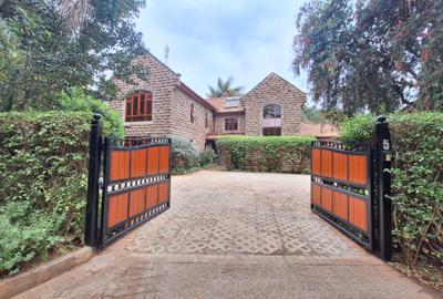 5 Bed Villa with En Suite at Windy Ridge