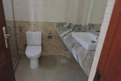4 Bed Apartment with En Suite in Westlands Area - 4