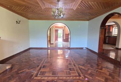 5 Bed House with En Suite in Nyari - 4