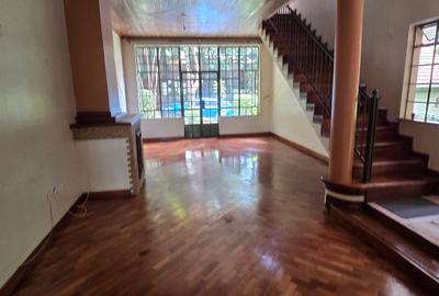 4 Bed Townhouse with En Suite at Lavington