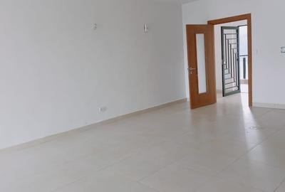 2 Bed Apartment with En Suite in Westlands Area